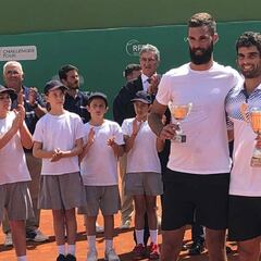 Andújar salva una bola de partido contra Paire y gana en Marbella