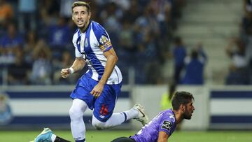 Héctor Herrera anotó su primer gol de la campaña con el Porto