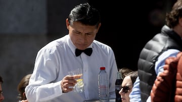 An influencer posed as a hotelier and reflected on the working conditions faced by those in the sector.