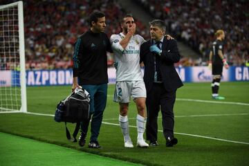 Carvajal is also injured and has to be substituted.