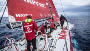 El 'Mapfre' en cabeza de la flota.