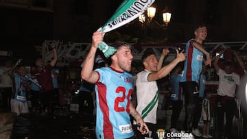 Casas y Marín, los dos supervivientes de aquel ascenso