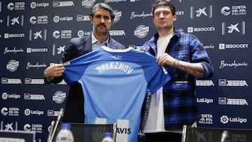 Presentaci&oacute;n de Seleznov.