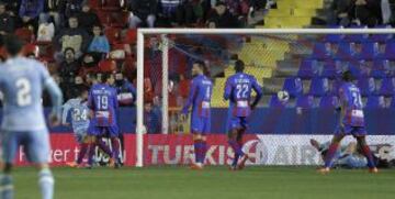 1-3. Rubén Castro marca el tercer gol.
