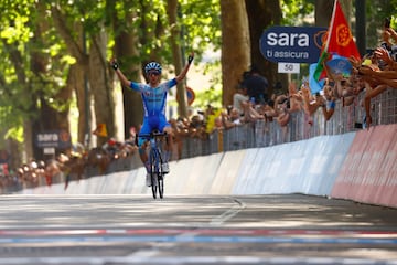 Simon Yates ha sido el ganador de la etapa.