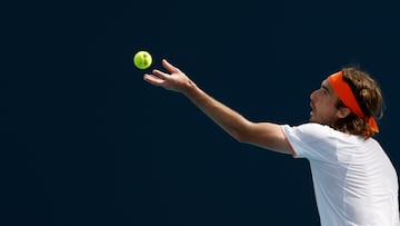 La caída sin fin de Tsitsipas