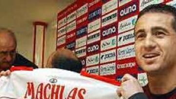 <b>PROMETE TRABAJO.</B> Machlas se compromete a aportar trabajo, pero no se aventura a prometer una cifra de goles.