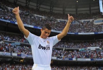 Cristiano Ronaldo ficha por el Real Madrid por 94 millones de euro