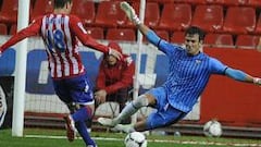 Sangoy marca dos goles y salva a su entrenador