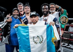 Terence Crawford impulsa al guatemalteco Lester Martínez en la carrera por el título WBC