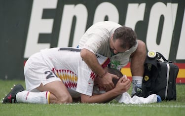 A pesar que durante el encuentro no hubo ninguna sanción para el defensor italiano, por primera vez en la historia de los Mundiales, la FIFA revisó el codazo después del partido y decidió castigar con siete partidos a Mauro.