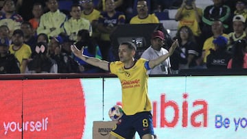America's Spanish midfielder #08 Alvaro Fidalgo reacts during the Liga MX Clausura tournament final first leg football match between America and Toluca at Ciudad de los Deportes stadium in Mexico City on May 22, 2025. (Photo by Victor Cruz / AFP)