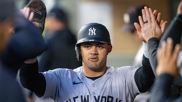 SEATTLE, WA - SEPTEMBER 18: Jasson Dominguez #89 of the New Yankees is congratulated by teammates in the dugout after scoring a run during the second inning against the Seattle Mariners at T-Mobile Park on September 18, 2024 in Seattle, Washington. Stephen Brashear/Getty Images/AFP (Photo by STEPHEN BRASHEAR / GETTY IMAGES NORTH AMERICA / Getty Images via AFP)