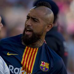 Tevez llena de elogios a Vidal: "Le puede dar mucho al Barça"