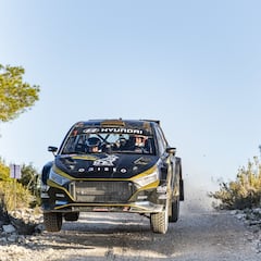 Pepe López triunfa y ‘Cohete’ Suárez acaricia el título