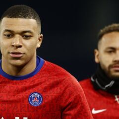 "Creo que Mbappé y Neymar van a seguir en el PSG..."
