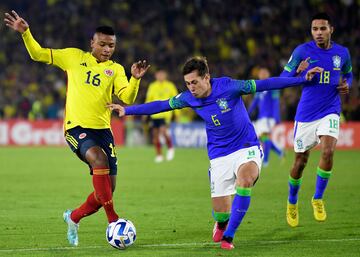 La Selección Colombia, ya clasificada para el Mundial Sub 20, empató 0-0 ante Brasil por la cuarta fecha del hexagonal final del Sudamericano. Gustavo Puerta falló penal y Jhojan Torres fue expulsado.