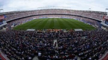 Gran ambiente en el Vicente Calderón. 