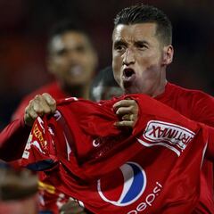 Medellín y Racing, rivales unidos por el saber sufrir