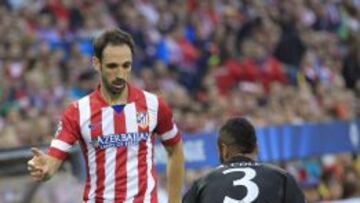 Juanfran, durante el partido.