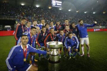 Los azules, dirigidos por Martín Lasarte, superaron por 2-1 a la Universidad de Concepción de Ronald Fuentes. Cristián Suárez y Matías Rodríguez anotaron para los azules. El descuento lo marcó Fernando Manríquez. 