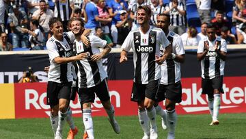 PFX1. New Jersey (United States), 28/07/2018.- Juventus player Luca Clemenza celebrates (2L) as his teammates congratulate him after scoring a goal during the second half of the International Champions Cup soccer match between Juventus vs Benfica at Red B