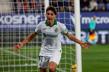 Una de las ilusiones en Getafe. Ante Osasuna brilló y dirigió al equipo a la victoria gracias a su doblete. Tiene descaro y ambición a la hora de pelear en el campo, algo indispensable para un equipo de Bordalás.