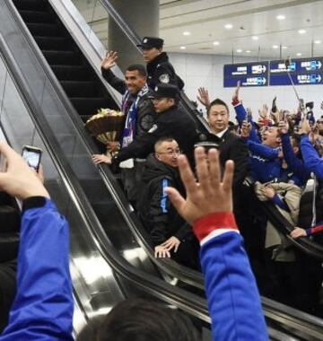 Carlos Tévez ya está en Shanghái.