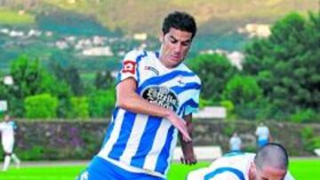 <b>OFENSIVA SIN PREMIO. </b>Riki y todos los delanteros lo intentaron pero el Deportivo no puedo ganar.