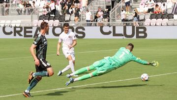 FORT LAUDERDALE, FLORIDA - APRIL 18: Robbie Robinson #19 of Inter Miami FC scores a goal in the first half against the Los Angeles Galaxy at DRV PNK Stadium on April 18, 2021 in Fort Lauderdale, Florida.   Cliff Hawkins/Getty Images/AFP
 == FOR NEWSPAPERS