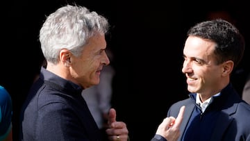 22/01/26 PARTIDO SEGUNDA DIVISION
SPORTING DE GIJON - REAL VALLADOLID
SALUDO ENTRE BORJA Y ESCRIBA