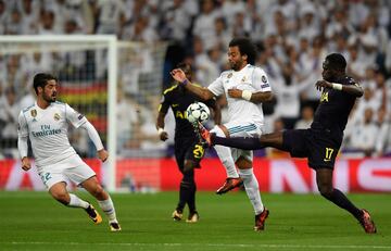 Marcelo of Real Madrid y Moussa Sissoko.