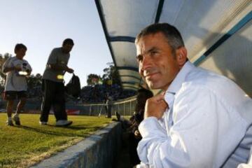 El ex DT de la Roja condujo a Newell's Old Boys de Argentina, en 2005.