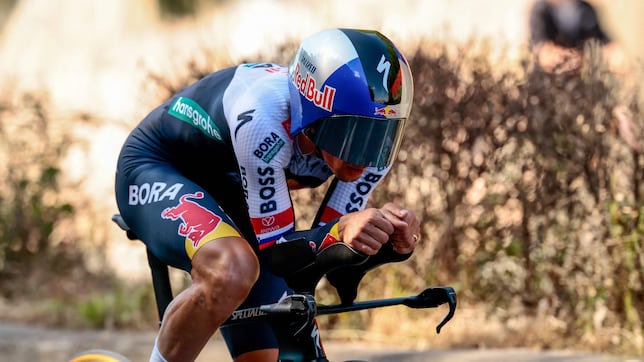 Tarling gana la crono en Tirana y Roglic se viste de rosa