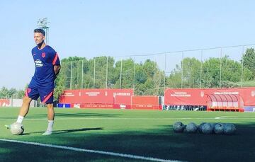 Ángel Donato, entrenador de la Academia del Atlético. 