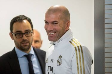 Real Madrid: "I bet Zidane is laughing now" - Berbatov