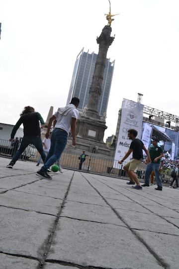 Las imágenes del Ángel de la Independencia en el festejo por el pase a octavos