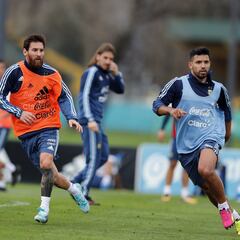 Sergio Agüero exclusive: Messi to Barcelona ‘a matter of time’ plus Xavi’s ‘excellent results’