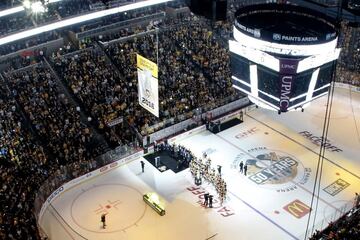 La arena tiene una capacidad para poco más de 18 mil aficionados para hockey, aunque varía dependiendo del deporte (basketball o futbol americano). Se inauguró en 2008 y tuvo un costo de $321 millones de dólares.