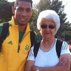 Ans Botha: "Me enfadé mucho con la lesión de Van Niekerk"