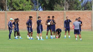 Las dudas de Bengoechea para el debut en la Libertadores