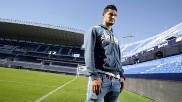 Chory Castro posa para As en La Rosaleda.