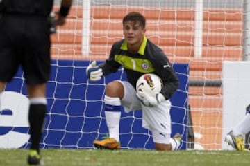 En el Sudamericano Sub 20 de 2013, Darío Melo fue expulsado en el partido de La Rojita ante Colombia, a diez minutos del final. Ya con los cambios agotados, Franco Ragusa tomó la responsabilidad y mantuvo la ventaja de los nacionales por 2-1 sobre los cafetaleros.