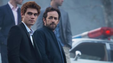 Le har&aacute;n un homenaje a Luke Perry, actor que interpretaba a Fred Andrews en la serie de Riverdale, en el primer episodio de la cuarta temporada.