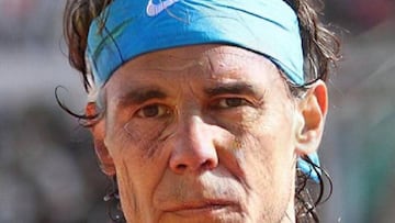 Montaje fotogr&aacute;fico con Rafa Nadal envejecido y, pese a ello, jugando y ganando t&iacute;tulos Roland Garros.