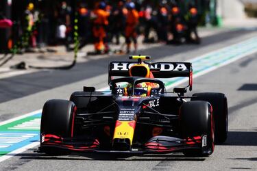 Batalla con Lando Norris alejó a Checo Pérez de los líderes en Portugal