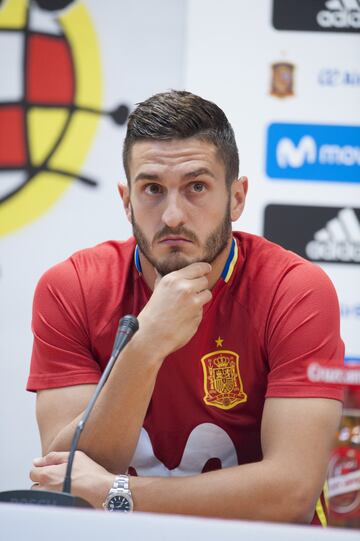 Koke en la rueda de prensa.