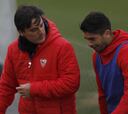 Correa y Banega entran en la lista contra el United