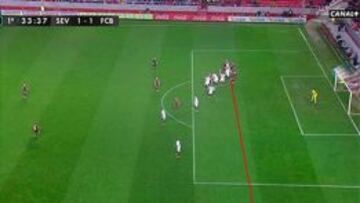 Alexis estaba en claro fuera de juego en la jugada del 1-1