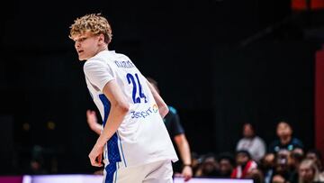Miikka Muurinen, ala-p¨ªvot de Finlandia, durante el Preol¨ªmpico.